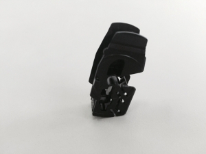 雨刮配件注塑模具廠，五金配件注塑廠，雨刮器生產(chǎn)廠家